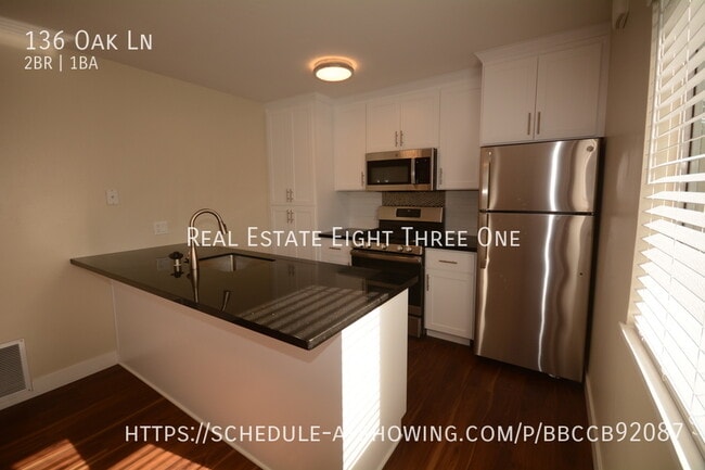 Photo - 136 Oak Ln