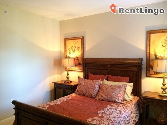 Photo - 10225 Bissonnet St