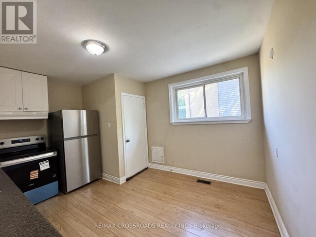 Photo - 21 Davis Rd