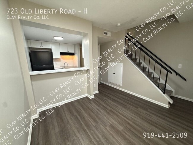 Building Photo - 723 Old Liberty Rd Unit H
