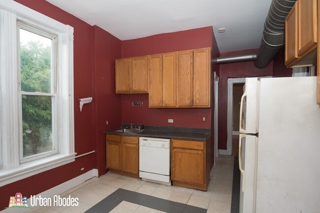 Photo - 1058 N Rockwell St Unit M07R