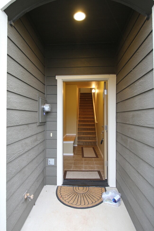 Photo - Newer Condo with 2 car Garage in S. Salem!