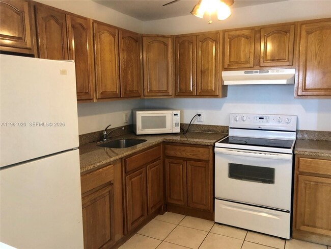 Photo - 1300 NE Miami Gardens Dr Unit 804E