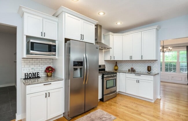 Photo - 5218 Stapleton Dr