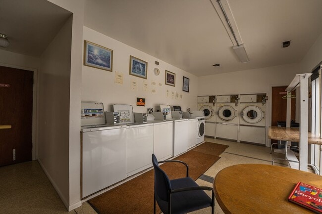 Photo - University Heights (KC-AM)