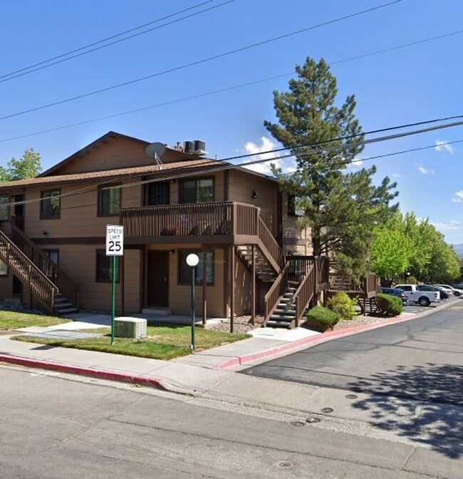 Photo - 1410 Selmi Dr House