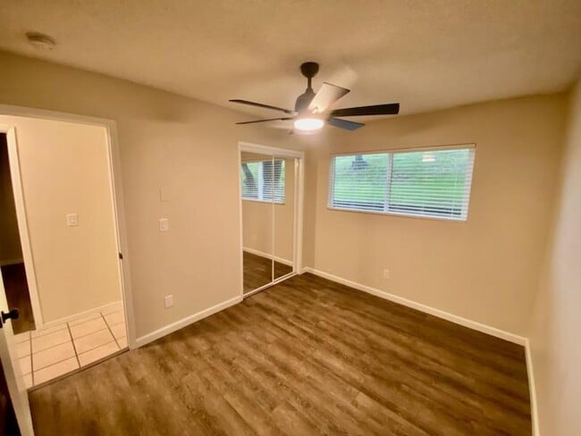 Photo - Creekside Village Apartments