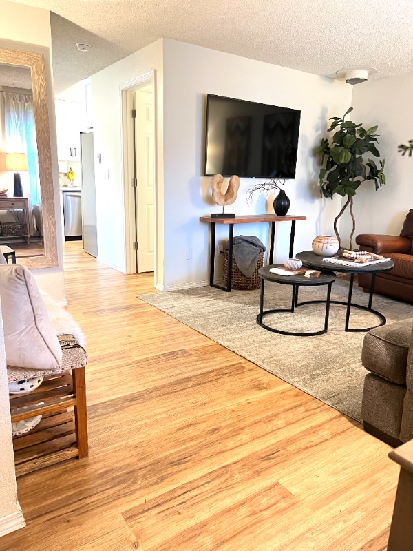 Photo - 10022 Farwest Dr SW