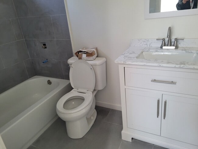 Photo - 15406 Longworth Ave