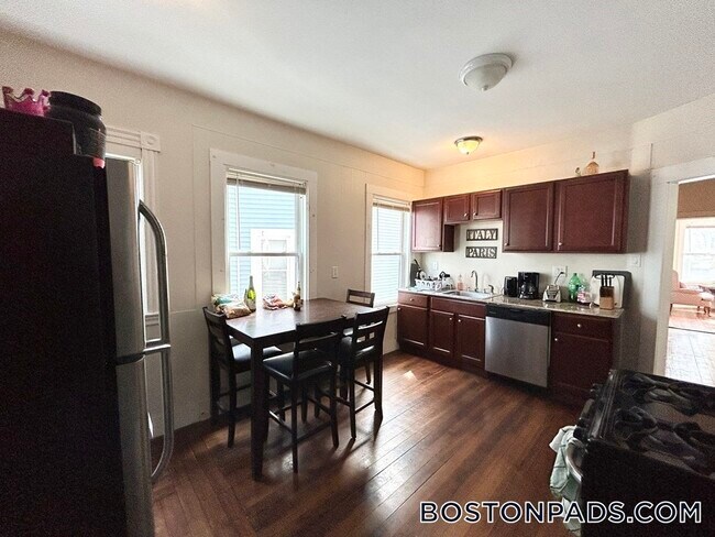 Photo - 74 Romsey St Unit 2