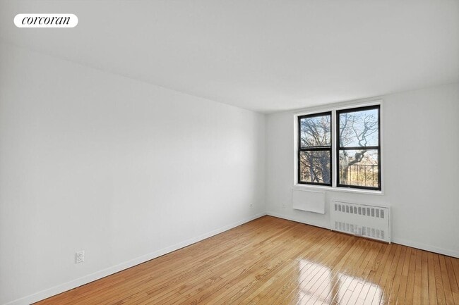 Photo - 201 Ravine Ave