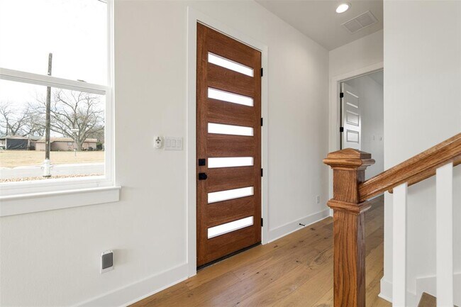 Photo - 304 East Dr Unit 304