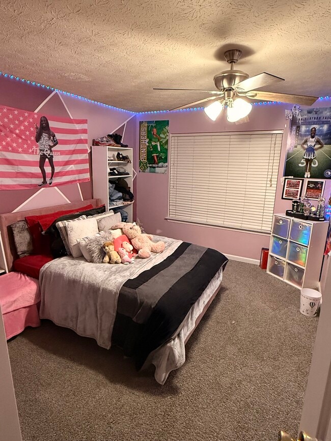 Photo - 303 Brittania Dr