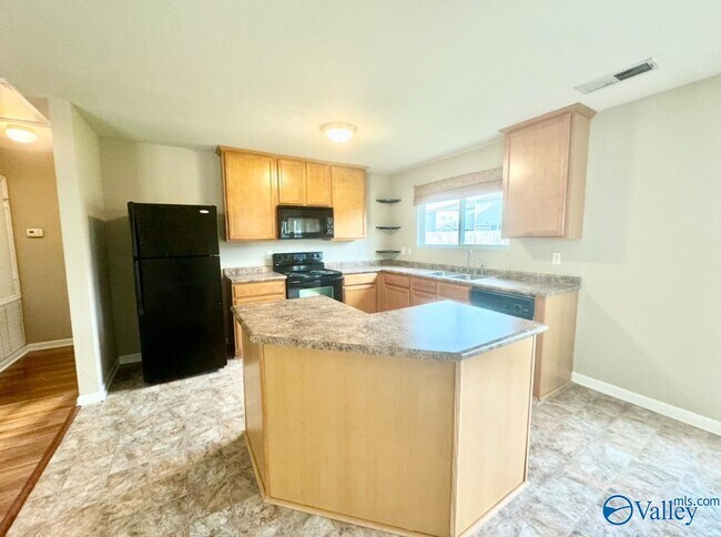 Photo - 142 Vancouver Rd