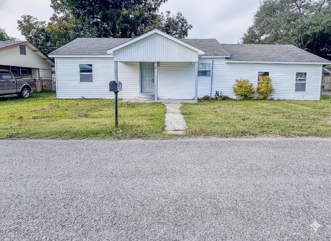 Building Photo - 415 Ave C