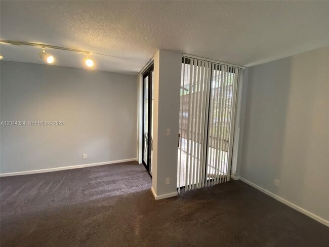 Photo - 2442 NW 49th Terrace Unidad 4319