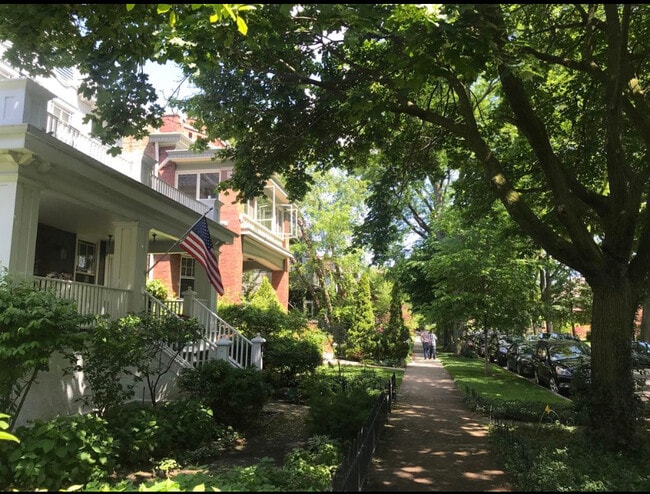 Photo - 5522 N Wayne Ave Unit #2nd Floor