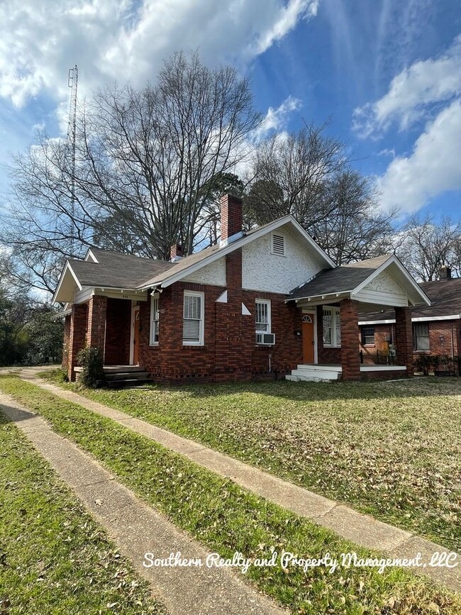 Photo - Newly Renovated Duplex Unit 334 S. Capitol Parkway