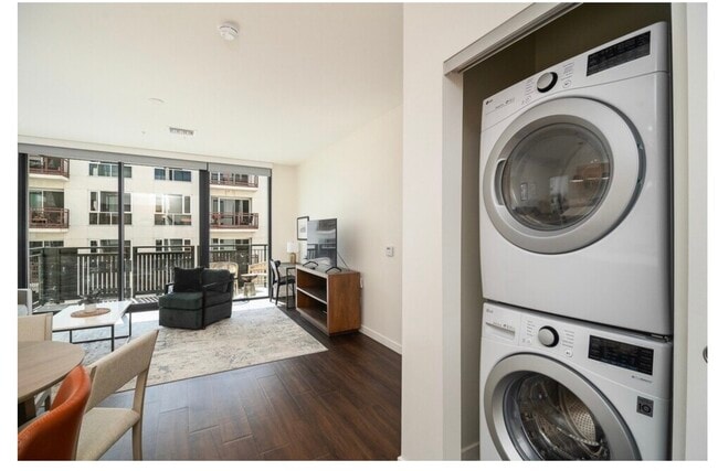 washer and dryer in unit