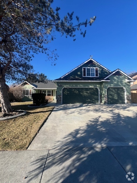 Building Photo - 4 Bed 2 Bath in Nampa! Rental