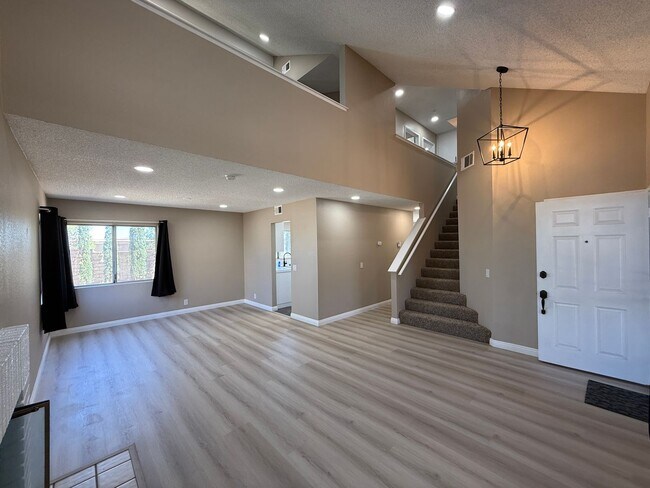 317 Camino Real Ave