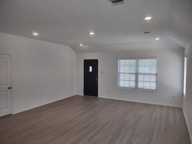 Photo - 1420 Cantabria Ct