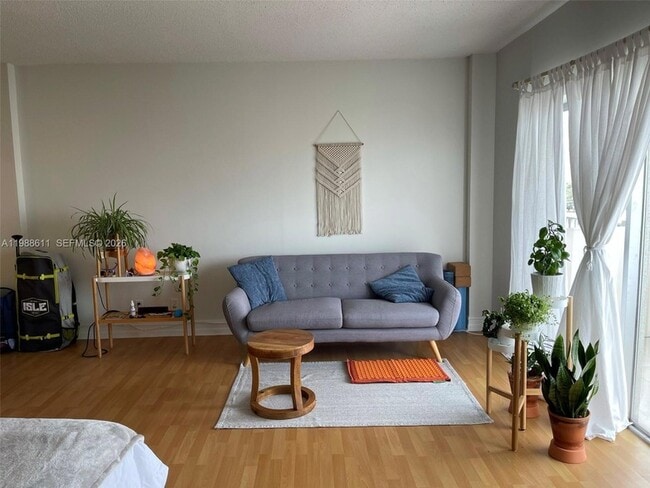 Photo - 1455 N Treasure Dr Unidad 6D