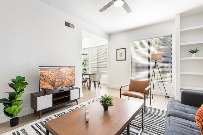 Photo - 15608 N 71st St Unit ID1035262P