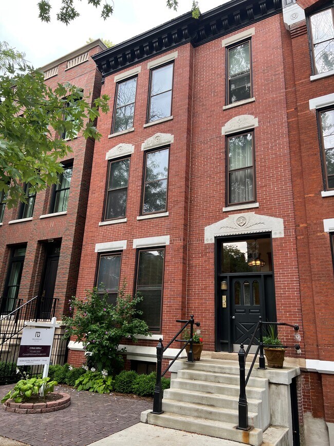 Photo - 2121 N Cleveland Ave Unit 3
