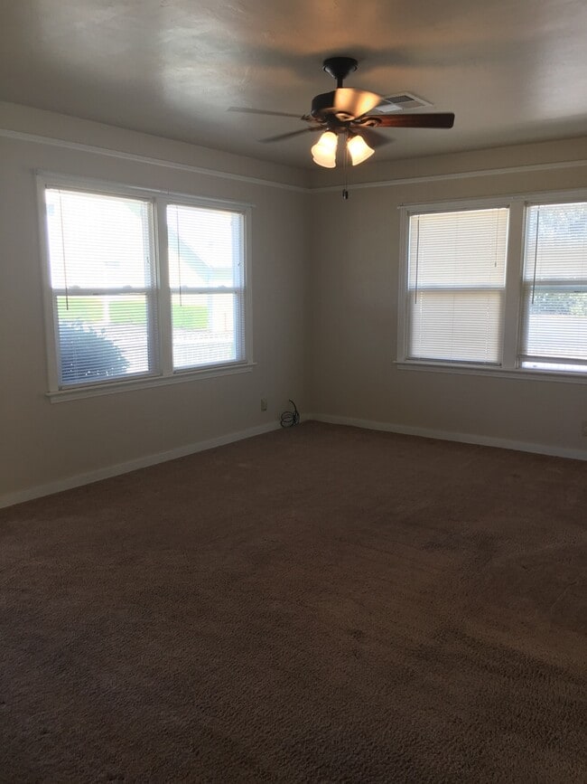 Photo - Beautiful 2 bed 1 bath house in the country!