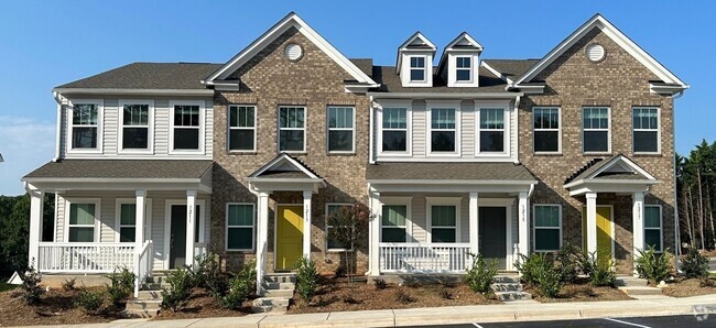 Building Photo - READY MAY 6TH  2 Bedroom 2.5 ba Townhome i...