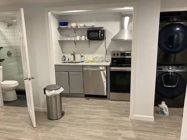 Photo - 204 Lott Ave Apartamento