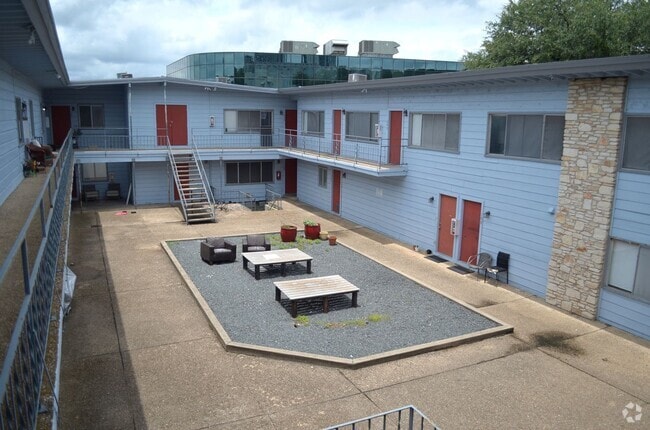 Building Photo - UT condo for lease Unit 208