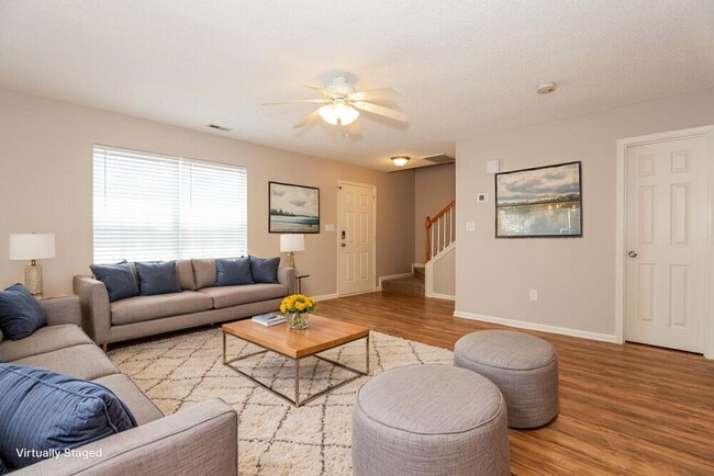 Photo - 715 Almora Dr