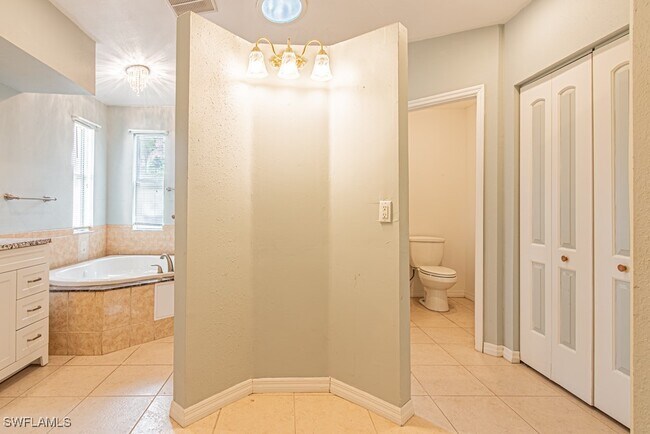 Photo - 590 6th St NE