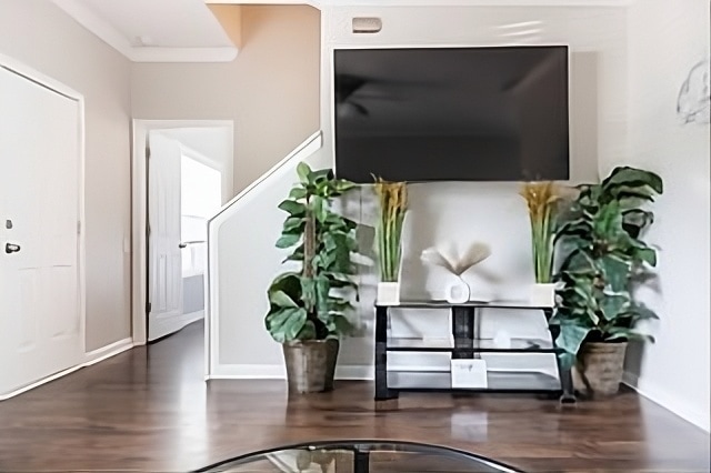 Photo - 615 Allen St