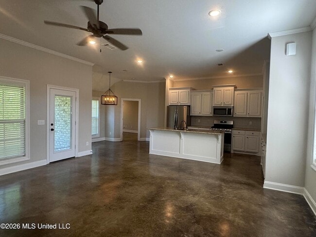 Photo - 102 Rotherfield Pl
