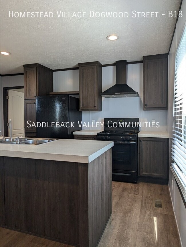 Building Photo - Homestead Village Dogwood Street -B18