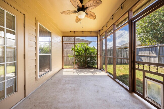 Photo - 2529 Windrose Dr