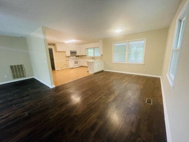 Photo - 379 Emmett Stone Ln