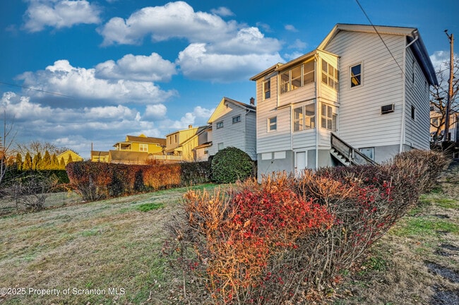 Photo - 814 S Webster Ave