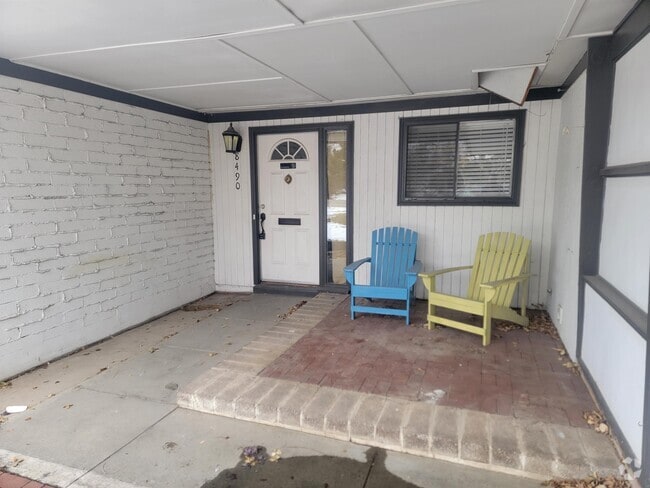 Building Photo - 8490 S 1330 E Rental