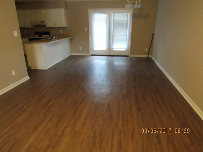 Photo - 3703MULL Unit 3703B