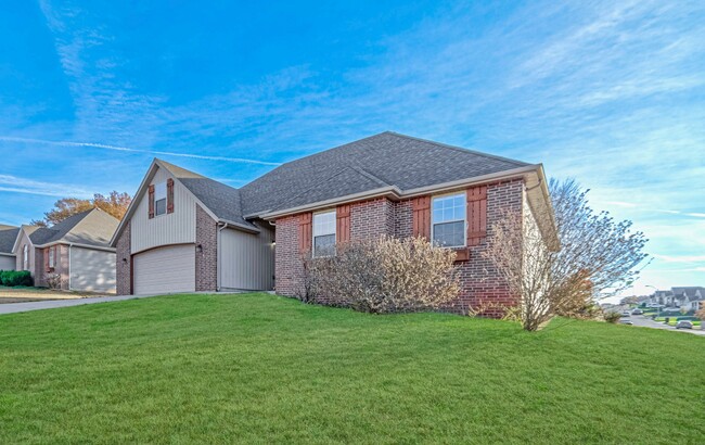 Photo - 120 N Peach Brook House