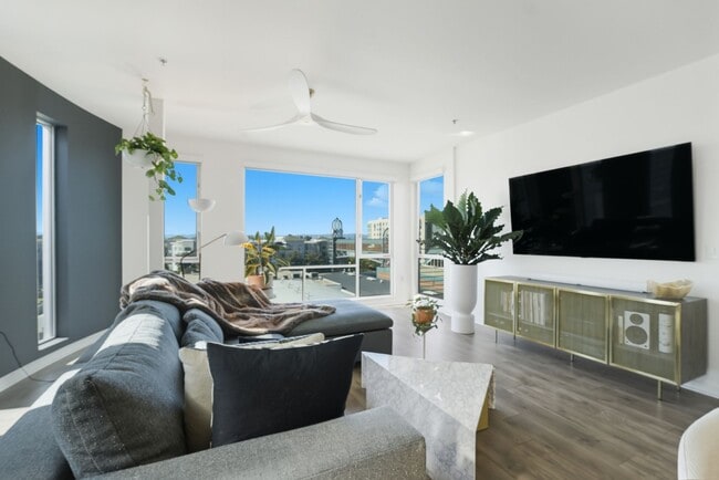 Photo - 200 2nd St Unidad 404