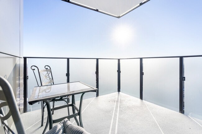 Photo - 10333-10103 103 Ave Unit ID1054524P