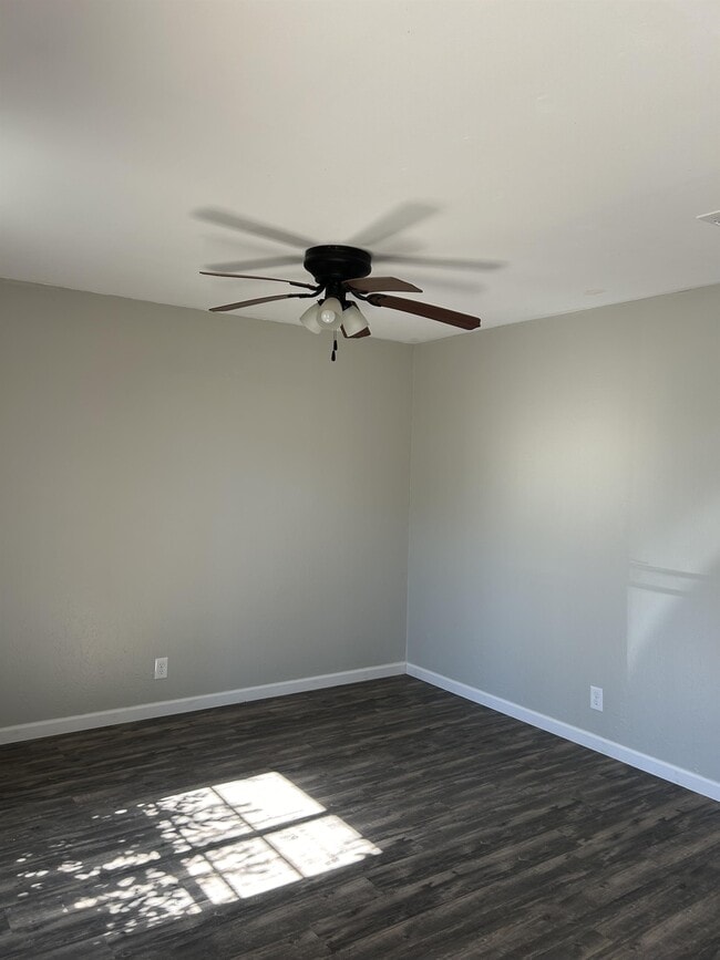 Photo - 207 Belview Rd