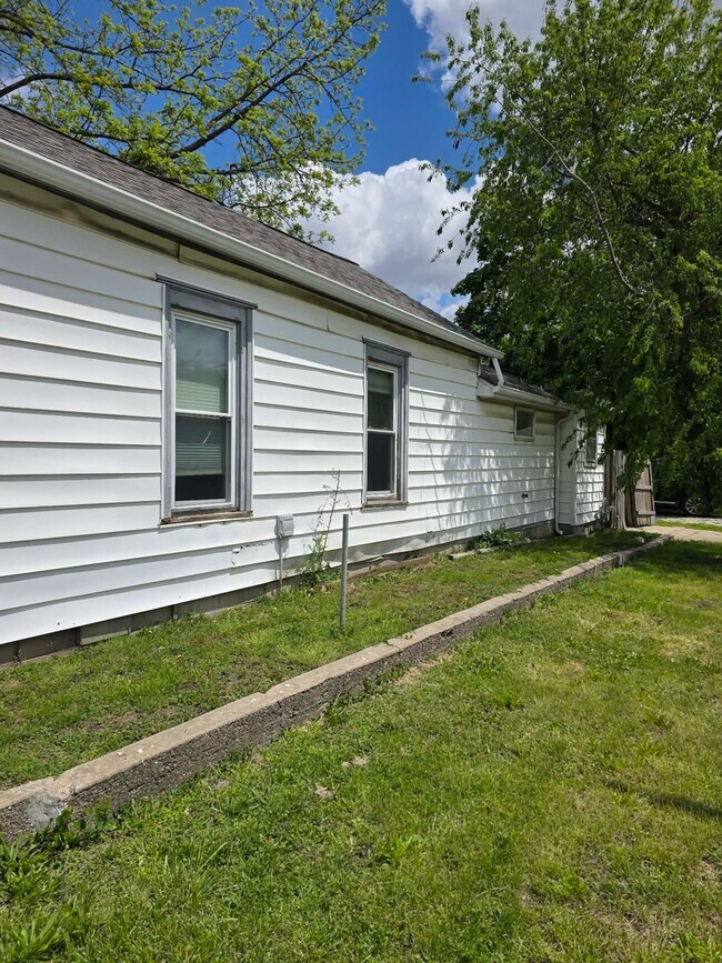 Photo - 10 Cedar St