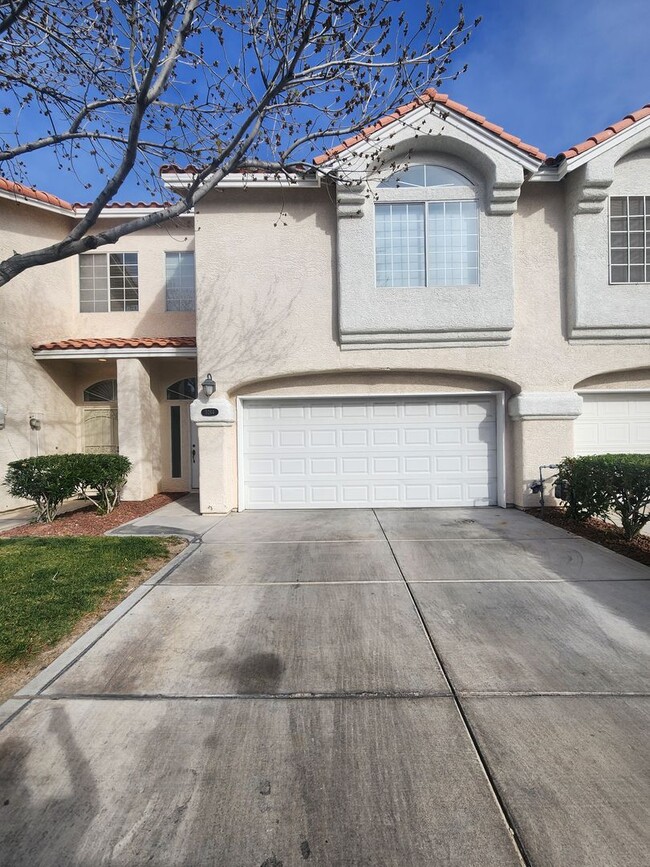 Photo - 5264 Island Chain Rd