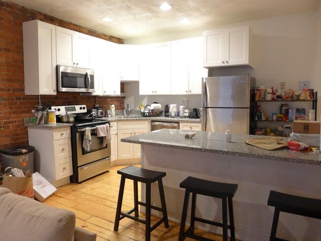 Photo - 590 Columbus Ave Apartments